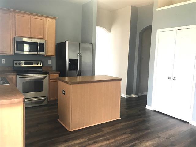 Building Photo - 492 Northbrook Ave