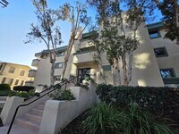 Building Photo - 917 Torrance St