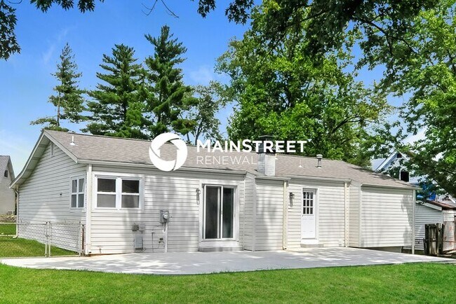 Building Photo - 3 Bedroom Pet-Friendly Home in ST PETERS, MO with Main Street Renewal