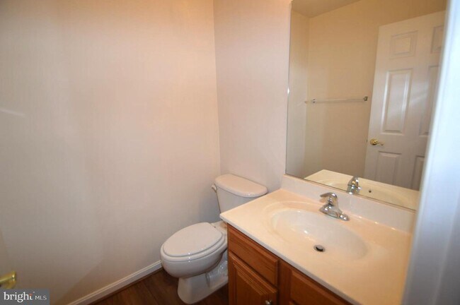 Building Photo - 24600 Siltstone Square