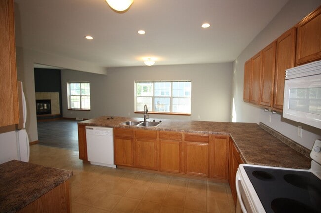Building Photo - 4219 Owl Creek Dr