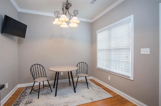 Building Photo - 308 East Promenade