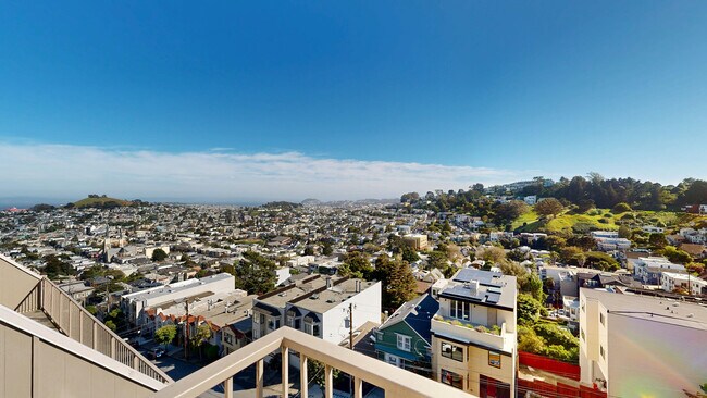 Building Photo - 2035 Castro St