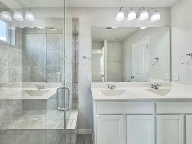 Building Photo - 308 Craters of the Moon Blvd