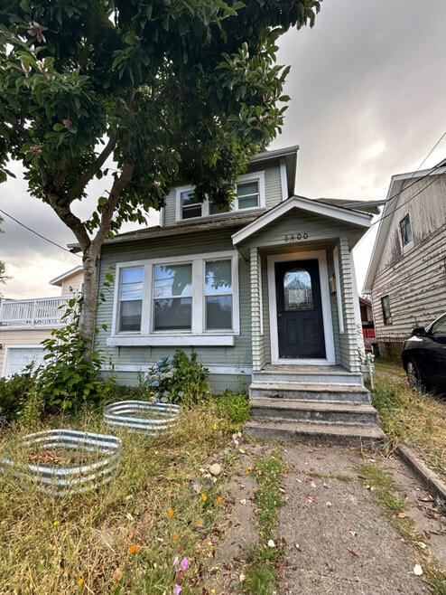 Building Photo - 6400 Latona Ave NE
