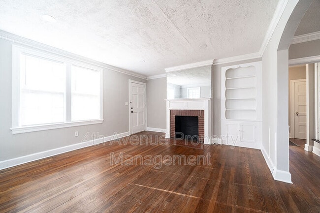 Building Photo - 65 W Shadburn Ave
