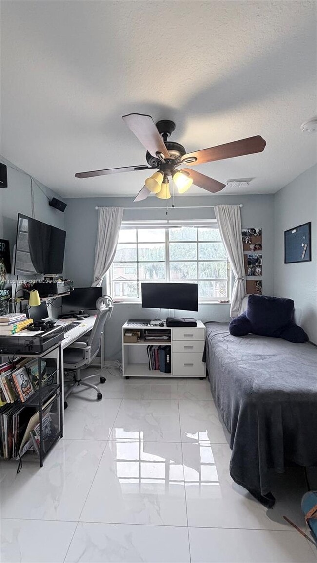 Building Photo - 5785 NW 116th Ave