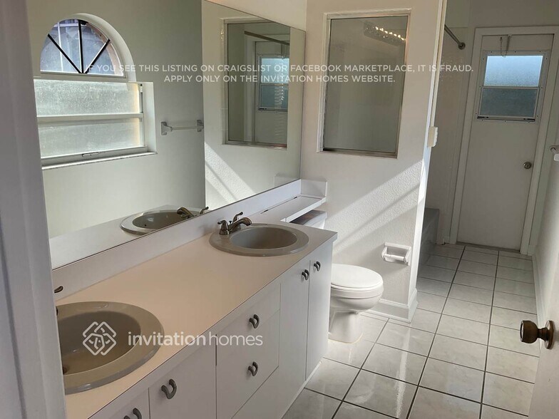 Building Photo - 2845 Forest Run Dr