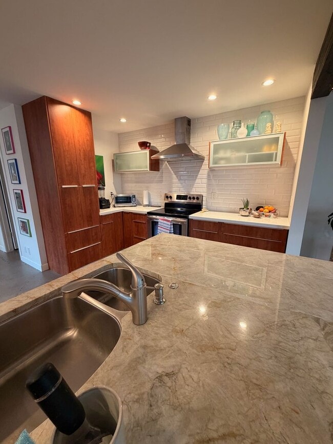 Building Photo - Fully Furnished 2-Bedroom Home in Orcutt – Available August 1, 2026
