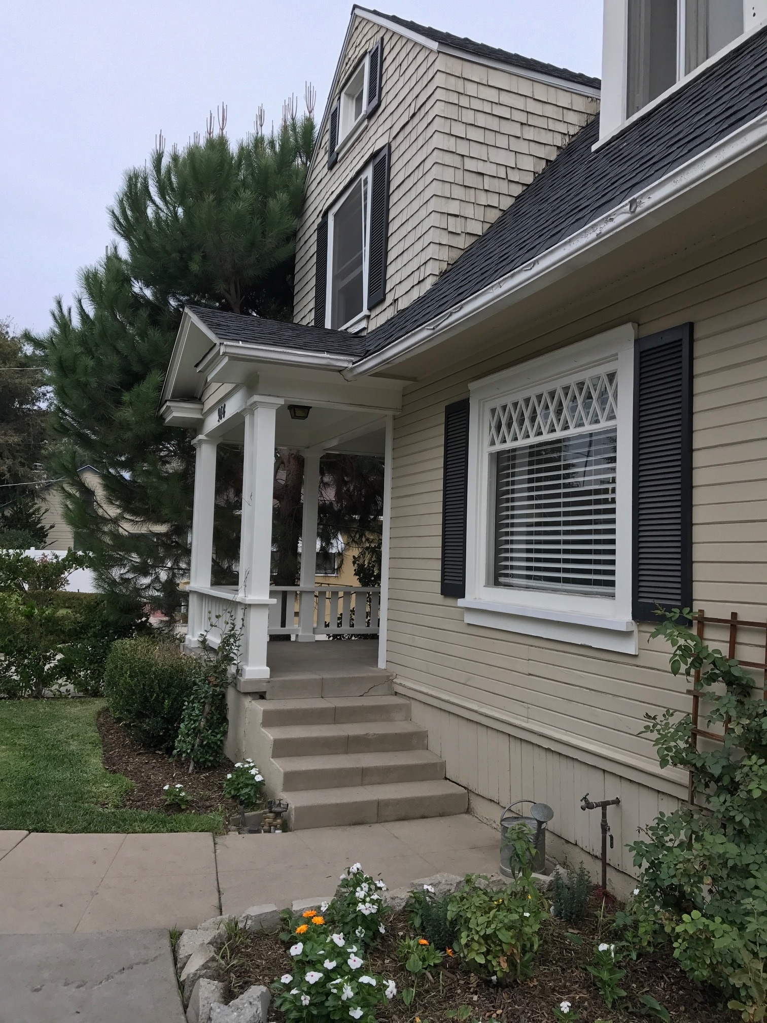 Front Steps - 914 S Los Robles Ave