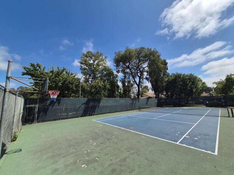 Building Photo - 5244 Edge Park Way