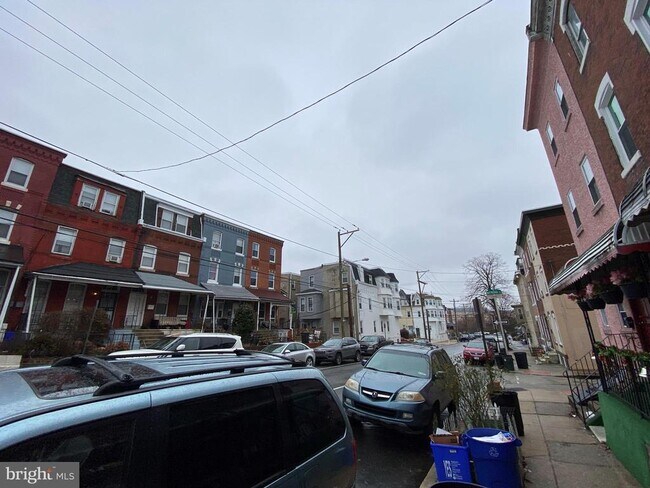 Building Photo - 3210 Haverford Ave