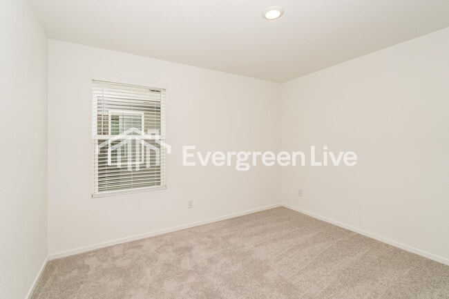 Building Photo - 10726 Red Orchid Dr