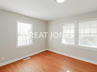 Building Photo - 8329 8th Ave S