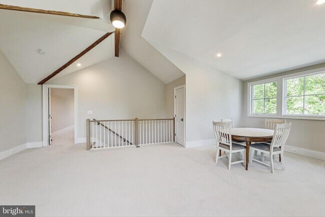 Building Photo - 1413 Kurtz Rd