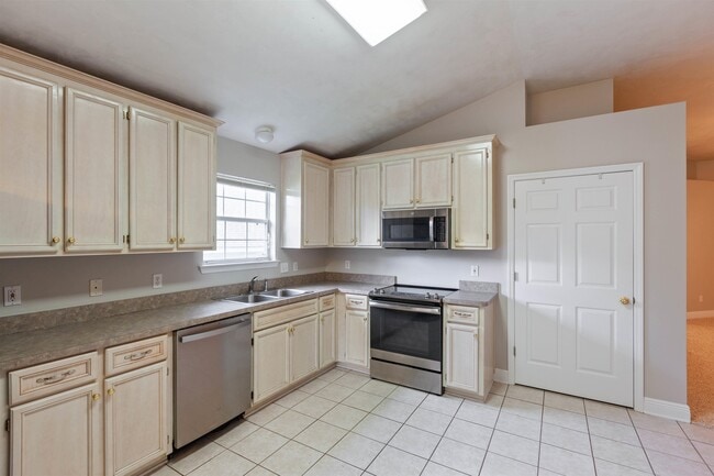 Building Photo - 7103 Shady Grove Way