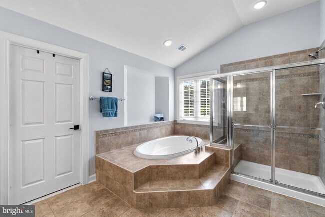 Building Photo - 4012 Belgrave Cir