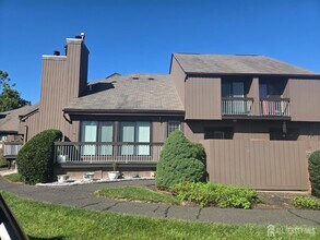 Building Photo - 3612 Bloomingdale Dr