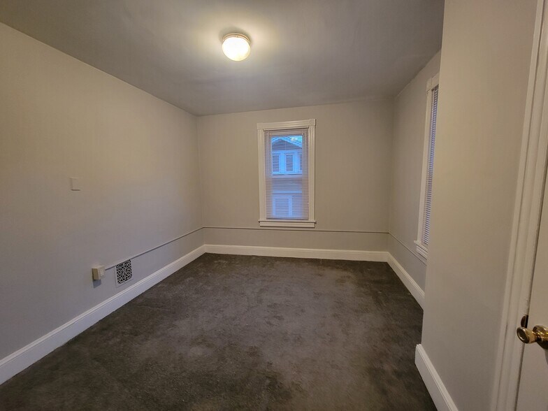 Building Photo - 432 S Chester Pike