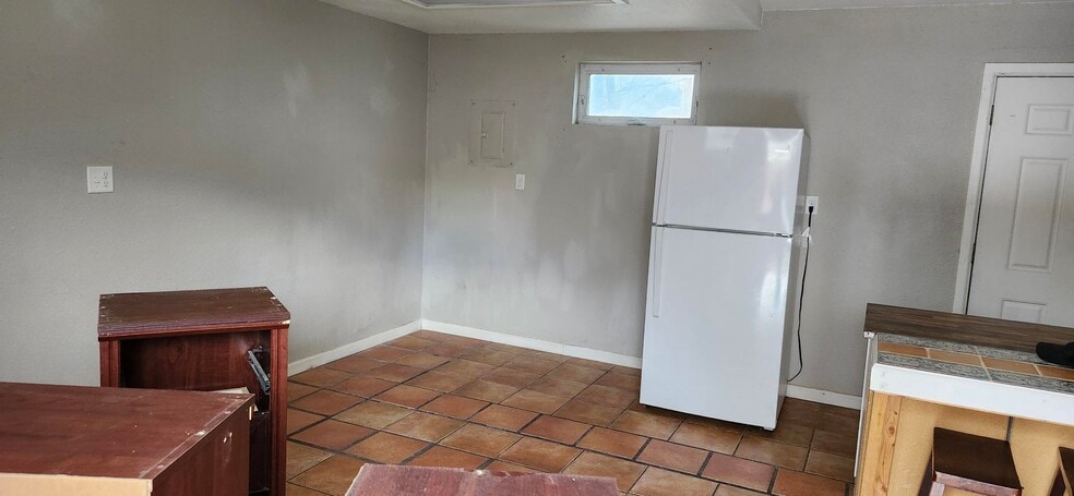 Building Photo - 1512 W Vermijo St