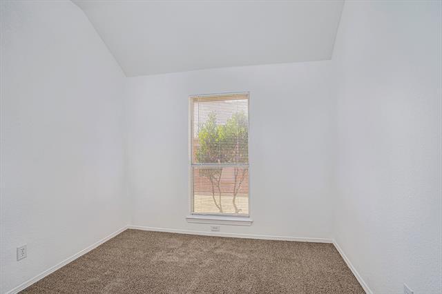 Building Photo - 4712 Shorewood Dr