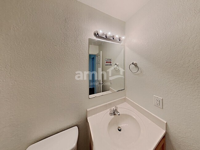 Building Photo - 7646 Presidio Crk