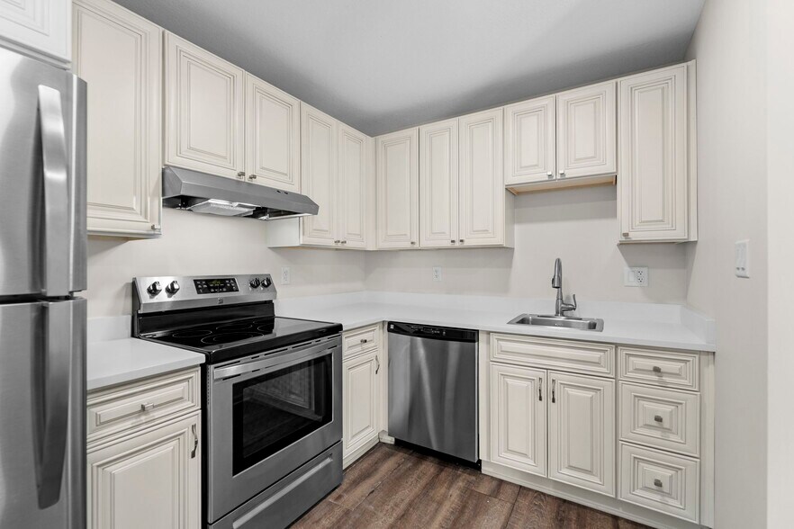 Building Photo - 2900 NE Kendallwood Pkwy