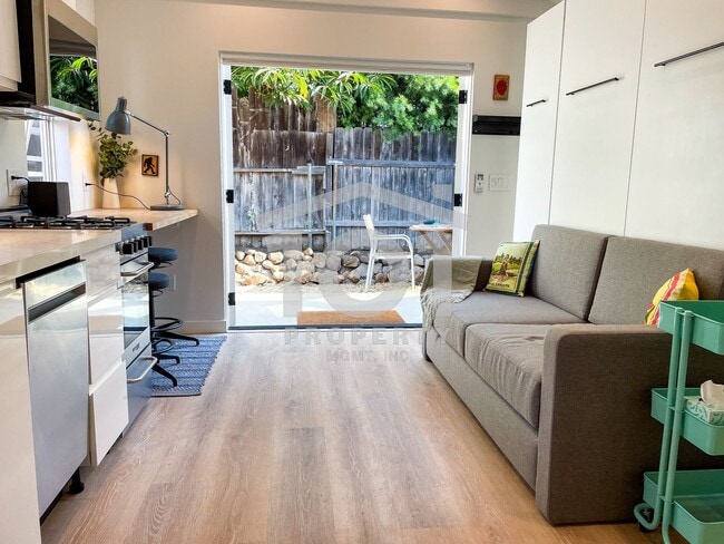 Building Photo - Skrzypek