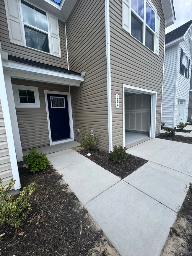 Building Photo - 284 Myrtle Grande Dr