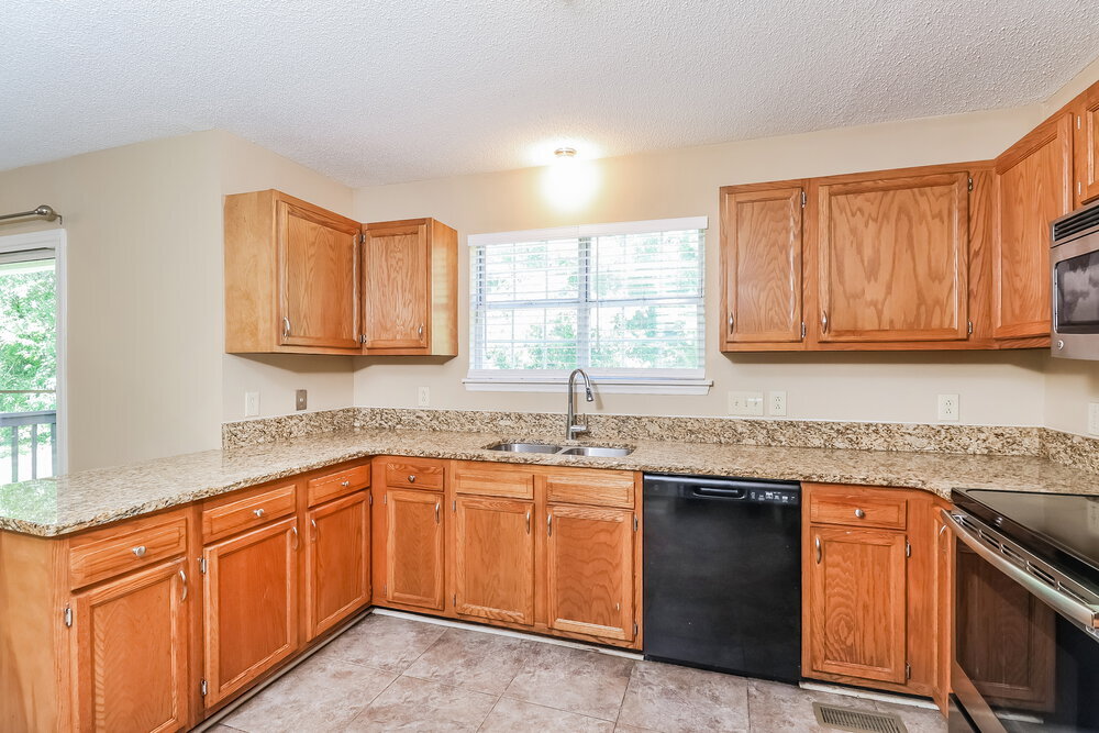 Building Photo - 380 Canter Ct NW