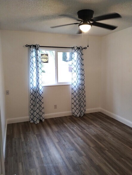 Building Photo - 637 Grambling Ct