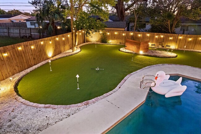 Building Photo - 13672 88th Ave N