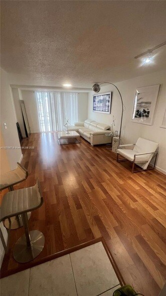 Building Photo - 770 Claughton Island Dr
