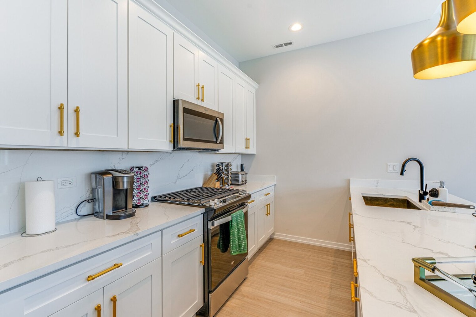 Building Photo - 5436 S Michigan Ave