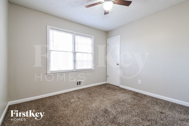 Building Photo - 213 Mill Trce