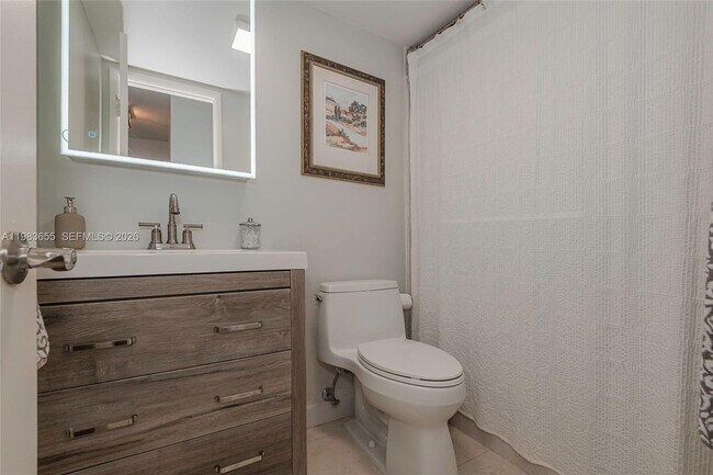 Building Photo - 2731 NE 14th Street Causeway