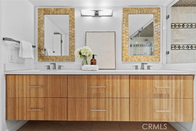 Building Photo - 343 Pioneer Dr