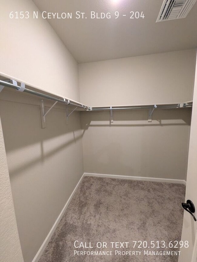 Building Photo - 6153 N Ceylon St