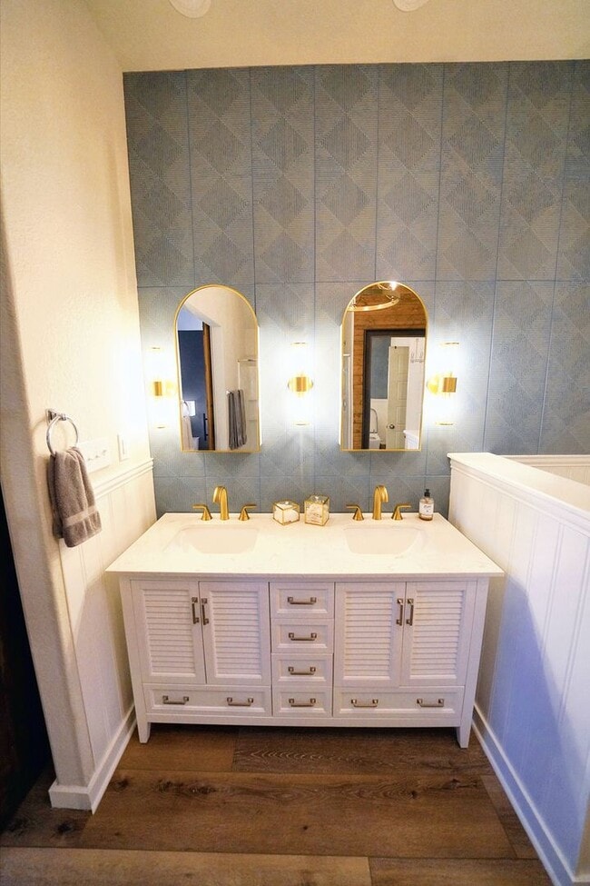 Building Photo - Upgraded Single-Story Home in the Desirable Vista Ridge Subdivision - Realtor Commission: $600