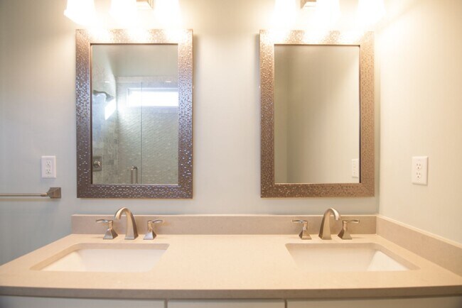 Building Photo - Charming 3BR/2BA in Reynoldstown Near the BeltLine