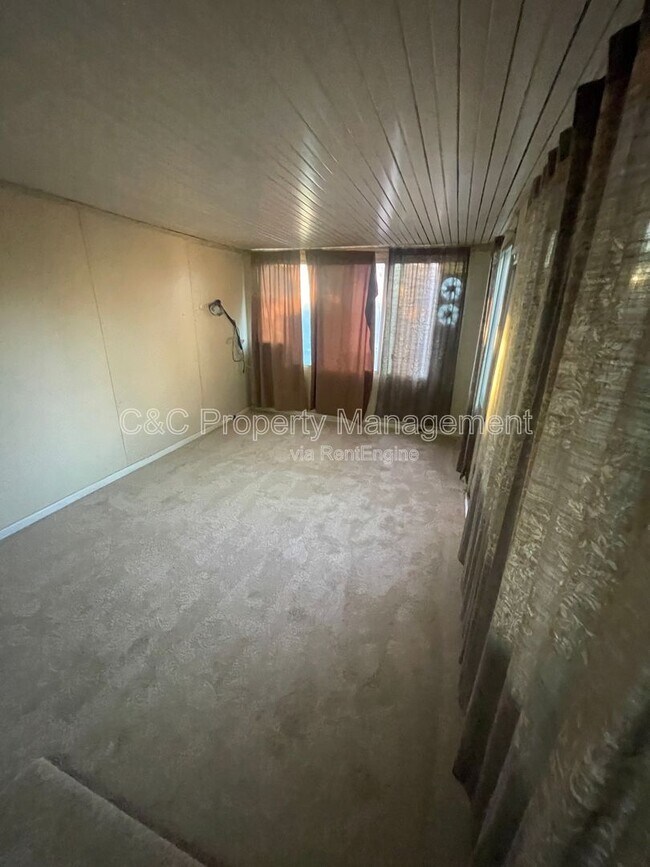 Building Photo - 3723 Wilmington Rd