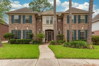 Building Photo - 4007 N Beechwood Ct