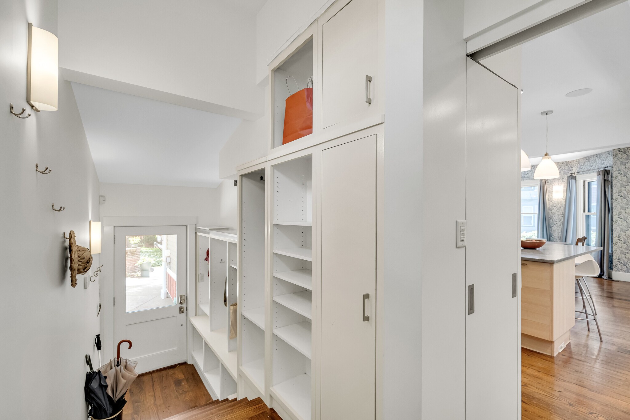Building Photo - 64 Gorham St