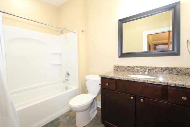 Building Photo - 1147 Hovey St SW