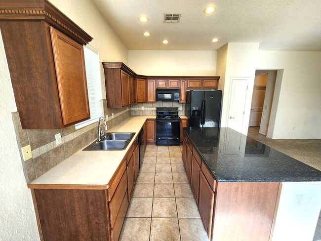 Building Photo - Del Prado Village!!
