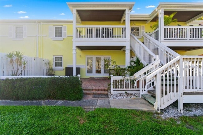 Building Photo - 5174 Beach Dr SE