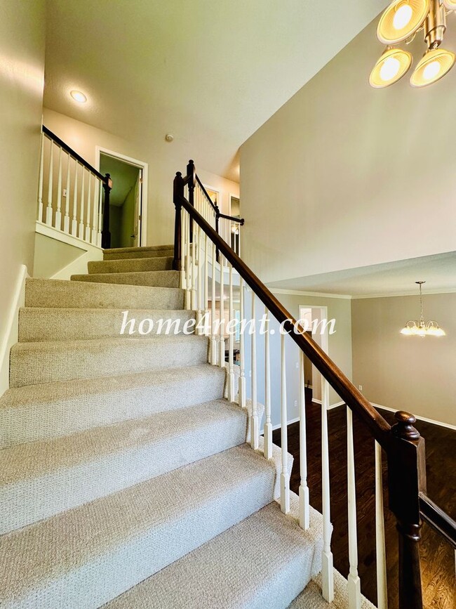 Building Photo - Blue Valley Schools, Walking Distance to Elementary School and Neighborhood Pool!
