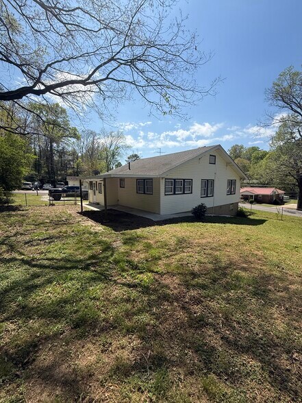 Building Photo - 941 McDonald Chapel Rd