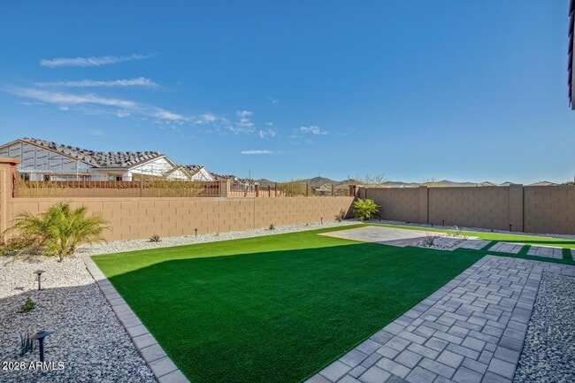 Building Photo - 2168 W Burnside Trail