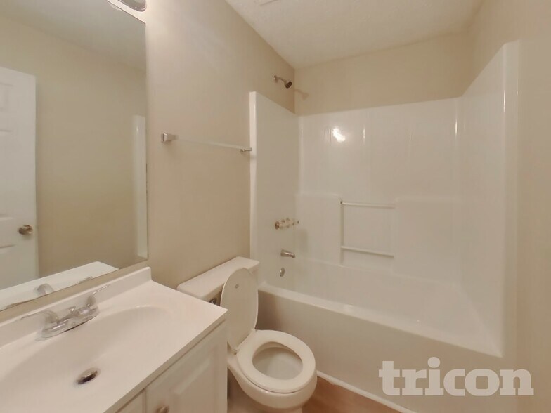 Building Photo - 114 Scarborough Ct